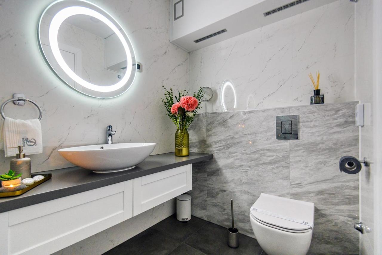 זאדאר Divine Luxury Apartment Purple מראה חיצוני תמונה